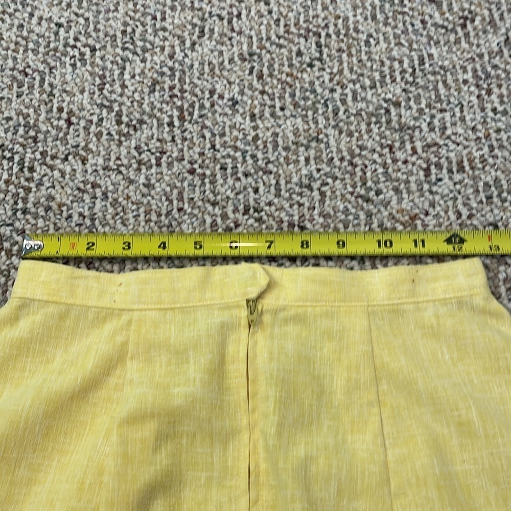 Vintage Yellow Linen Like Skirt. Size 6 - Picture 6 of 10